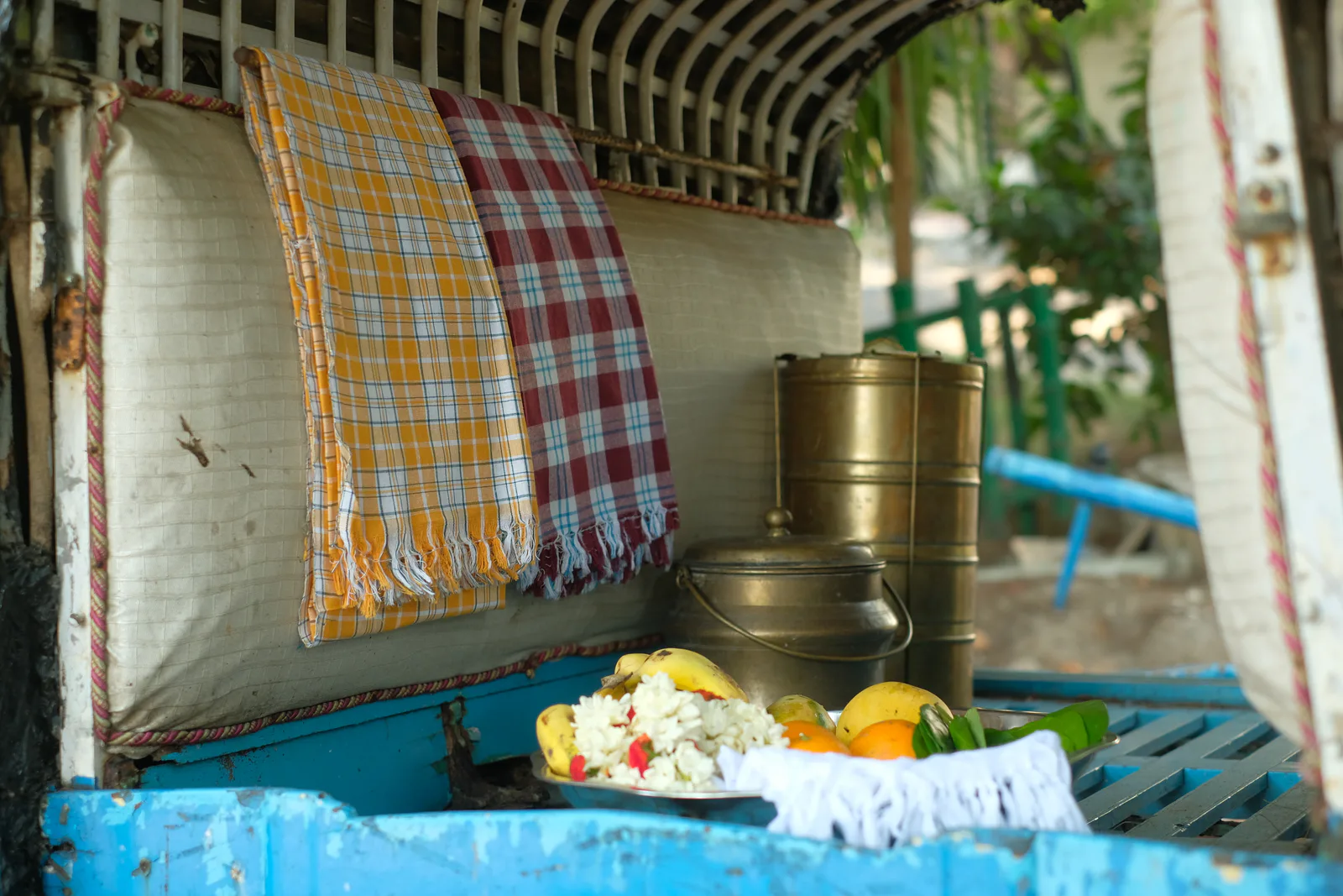 Assorted Handloom Towel Set