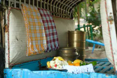 Assorted Handloom Towel Set thumbnail 1