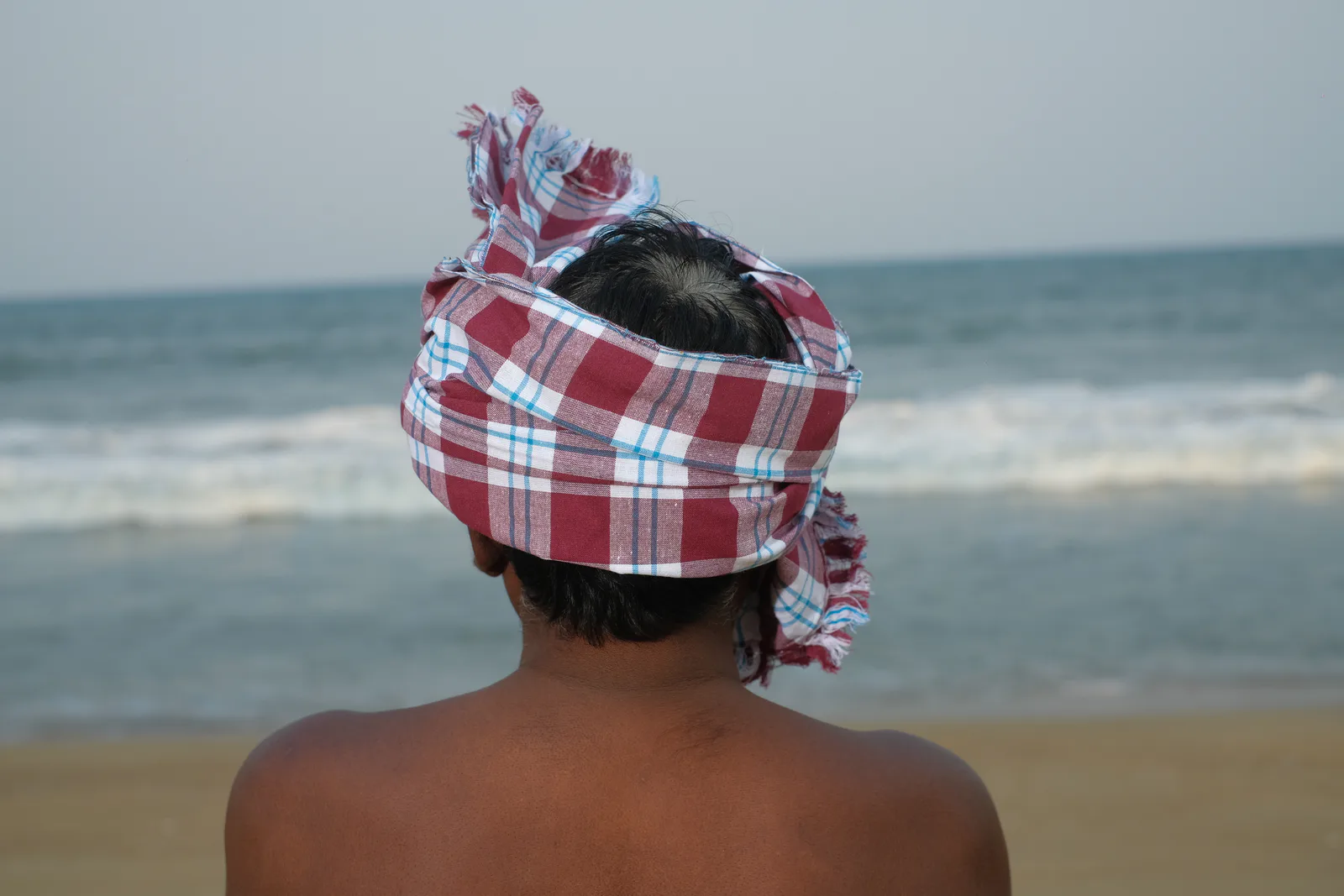 Assorted Handloom Towel Set alternate view