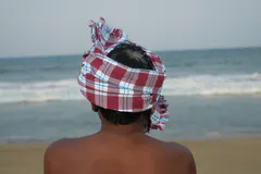 Assorted Handloom Towel Set thumbnail 2